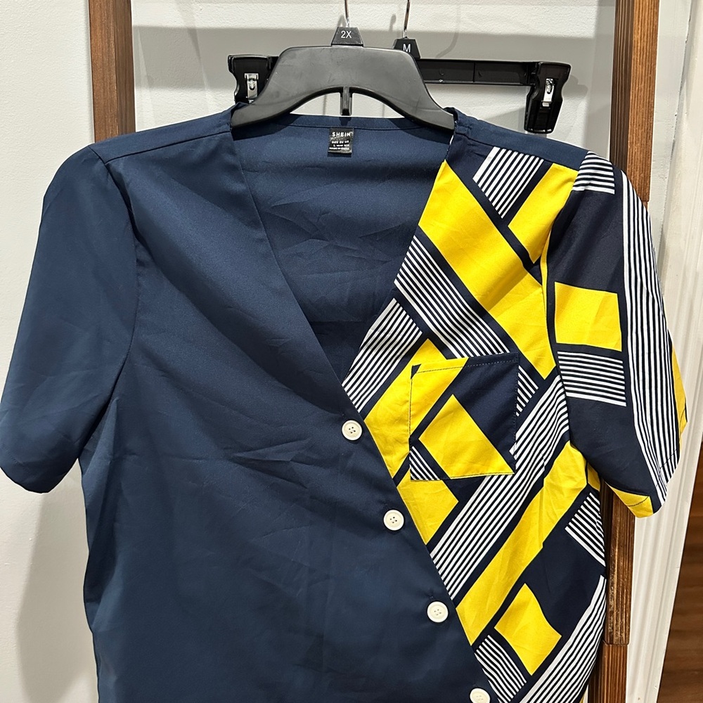 SHEIN Navy and Yellow Button Down Shirt